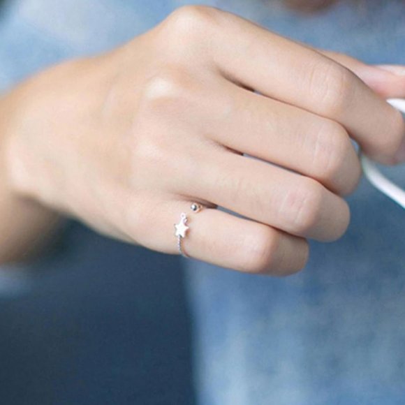 Minimalist 925 Sterling Dainty Star Ring - Picture 3 of 3